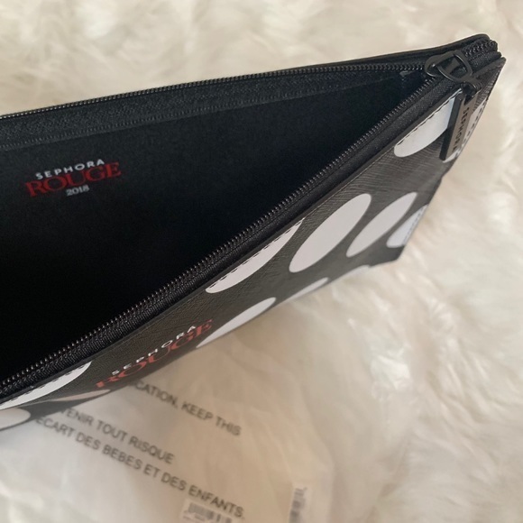 NWT Sephora VIB Rouge makeup bag+ Samples! ♥️ - Picture 3 of 6